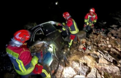 Tešak udes kod Posušja: Dvoje mladih povrijeđeno, intervenisali vatrogasci (FOTO)